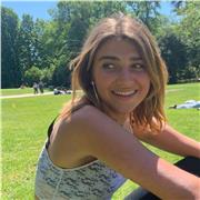 Laureata con lode in lettere classiche offre ripetizioni di greco, latino, italiano